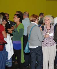 GV 2016 - Austausch beim Apéro